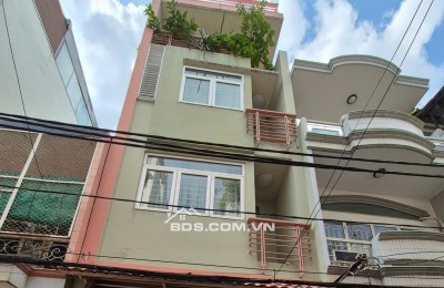 Chủ muốn bán nhà 4 tầng hẻm Lạc Long Quân, P10, 3.9x11, 6.9 tỷ