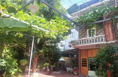 Căn nhà sân vườn phù hợp để nghỉ dưỡng ngay trung tâm Hải Châu, TP. Đà Nẵng