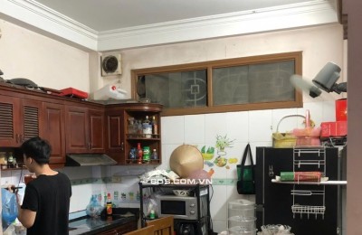 TÔ hiệu. Hà đông nhà 37m2 giá 8.x tỷ. Nhà 4 tầng. Vị trí trung tâm. Giáo thông thuân tiện
