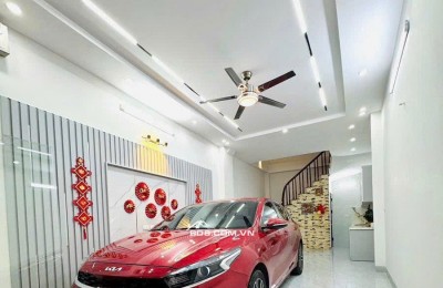 BÁN NHÀ NGUYỄN VĂN CỪ, TRUNG TÂM PHƯỜNG BỒ ĐỀ , GARA Ô TÔ, MẶT NGÕ THÔNGH, 5 TẦNG