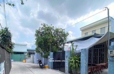 BÁN NHÀ MẶT TIỀN - ĐƯỜNG BÊ TÔNG 5M - THỊ TRẤN HÓC MÔN - GIÁ CHỈ 4,9 TỶ (THƯƠNG LƯỢNG)
