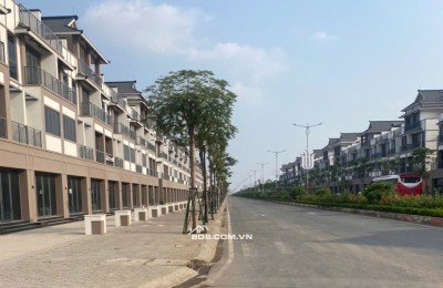 Chủ ngộp bán miếng đắt thổ cư ngay Vinhomes Hậu Nghĩa
