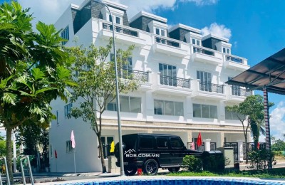 BÁN NHÀ MT QL1A.TP TÂN AN, NGAY AEON - SHR CHỈ 2 TỶ 7
