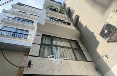 BÁN NHÀ SIÊU ĐẸP KHƯƠNG ĐÌNH 40M, 5 TẦNG, NGÕ THÔNG THOÁNG 8.XX TỶ