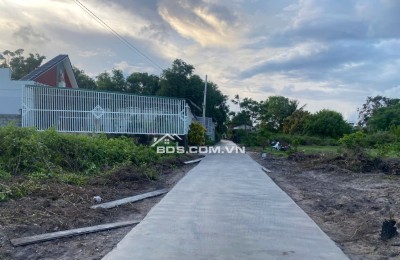 Bán đất 1 sẹc Đinh Bộ Lĩnh xã Tân Phước thị xã Lagi phủ hồng toàn bộ lên thổ cư được ngay