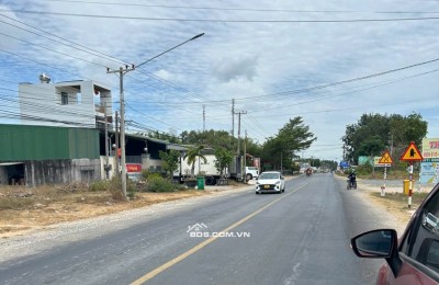 Bán đất đường Tôn Đức Thắng xã Tân Phước Thị xã Lagi cách biển 2.2 km