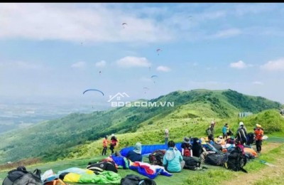 Bán đất khu vực Đồi Bù, Núi Bé, Chương Mỹ, Hà Nội. Dt 1700m có 300 ont, giá 7,5 tỷ.