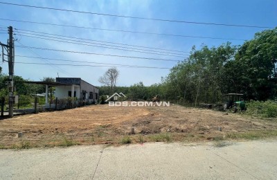 ĐỢT NÀY TÔI CẦN BÁN GẤP 2100M2 ĐẤT S HỒNG NGAY CHỢ KCN QL14 GIÁ 150 TRIỆU