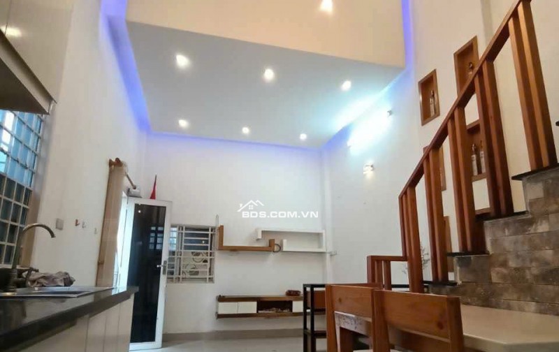 BÁN NHÀ 1 TRỆT LỬNG, ĐƯỜNG 385, LÊ VĂN VIỆT - GIÁ 3,2 TỶ