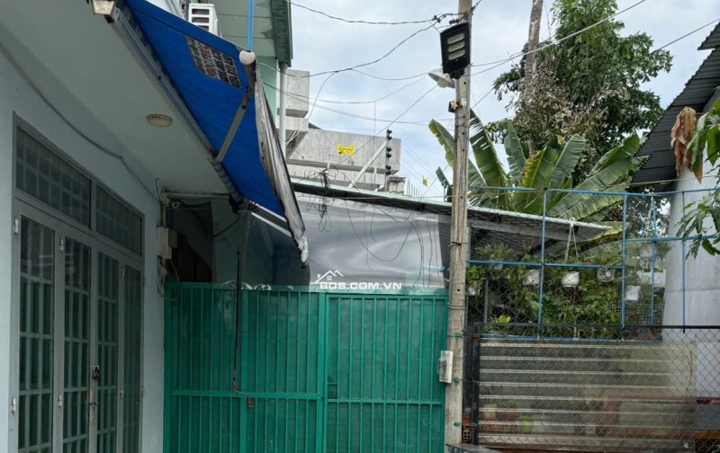 BÁN NHÀ CẤP 4 NGAY TRUNG TÂM TRƯỜNG THỌ, THỦ ĐỨC. DT 70,1M2 SHR 4.9 TỶ. LH:0329456579.