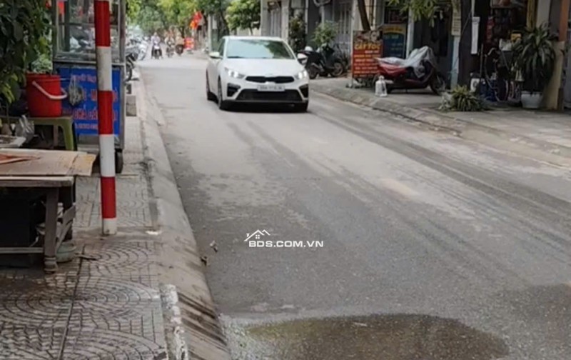 Bán nhà phân lô - dân xây  - tt Văn điển, Thanh Trì, 2 mặt ngõ  64m* 4 tầng ,ô tô thông chi 8 tỉ.