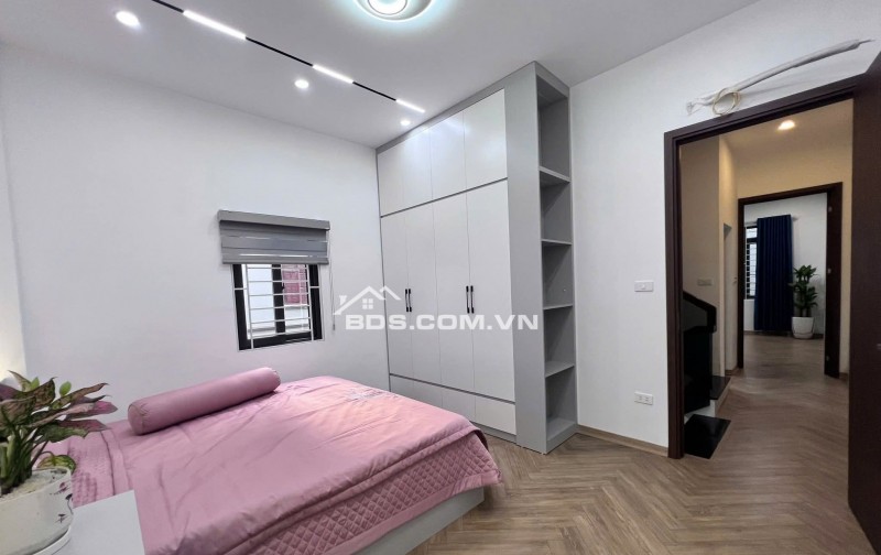 Nhà Đẹp Phân Lô, Ngõ Ô TÔ, Lê Trọng Tấn, Thanh Xuân 44m, 4 tầng, mt4m, giá 12.9 tỷ.