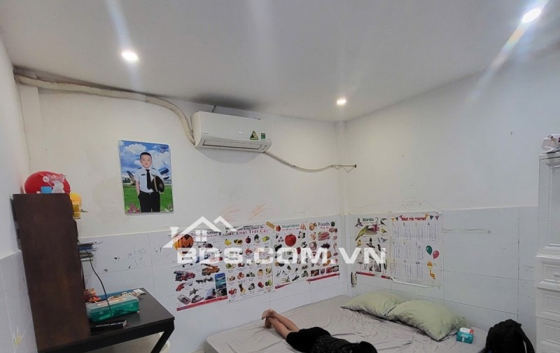 Nhà 2 tầng Hiệp Bình Chánh Thủ Đức, ngang 5m, giá 4.35 tỷ còn thương lượng