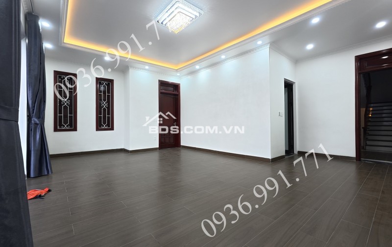 BÁN BIỆT THỰ MẶT ĐƯỜNG Q.ĐỒ SƠN GIÁ CHỈ 6.9 TỶ S = 420M2 SỬ DỤNG