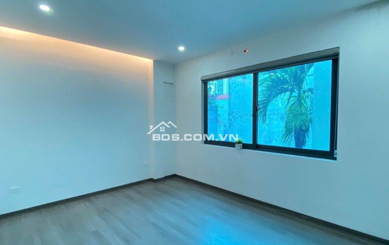 Nhà Đẹp Thang Máy Quan Nhân, Thanh Xuân 30m, 5 tầng, mt 4.6m, giá 7.9 tỷ