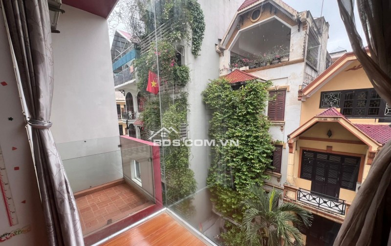 Nhà Đẹp Phân Lô, Ô TÔ Chạy Vòng Quanh, Phố Vọng, Hai Bà Trưng 80m, 5 tầng, mt 5m, giá 31.5 tỷ.