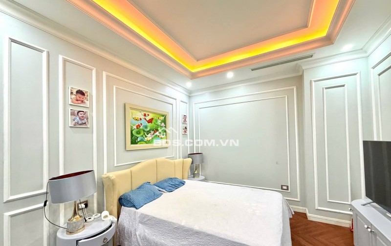 Nhà Đẹp Kinh Doanh VP, Giải Phóng, Thanh Xuân 57m, 5 tầng, mt 5.6m, giá 26.5 tỷ
