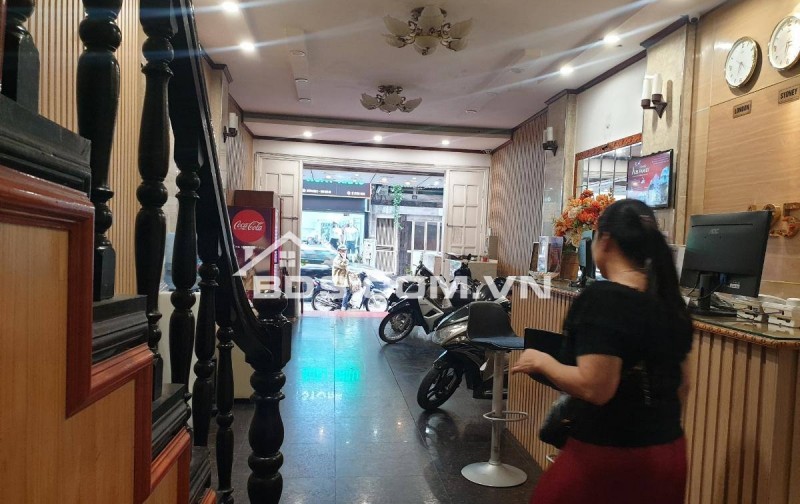 Nhà Đẹp Mặt Phố Kinh Doanh Mai Hắc Đế, Hai Bà Trưng 98m, 8 tầng, mt 4.5m, giá 83 tỷ