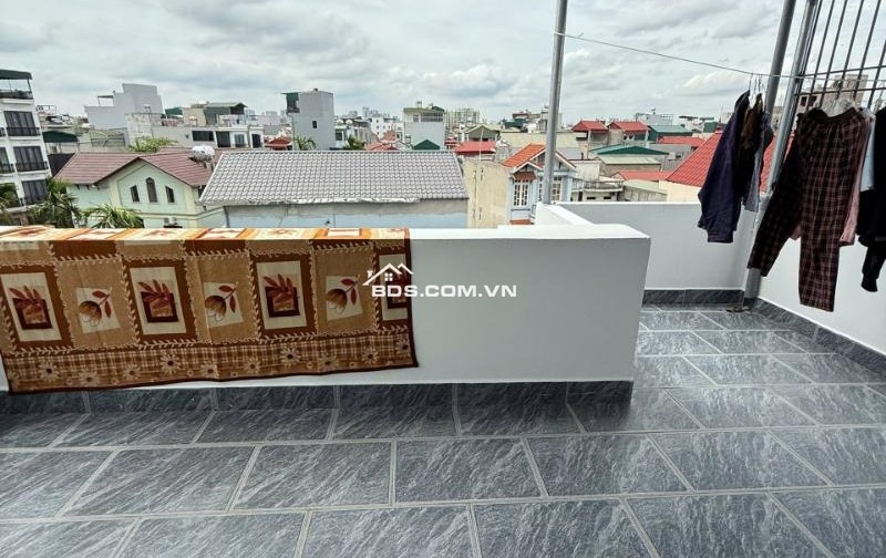 NHÀ MỚI 6 TẦNG THANG MÁY – GARA Ô TÔ – VỊ TRÍ VÀNG KINH DOANH NHỎ – THẠCH BÀN, LONG BIÊN