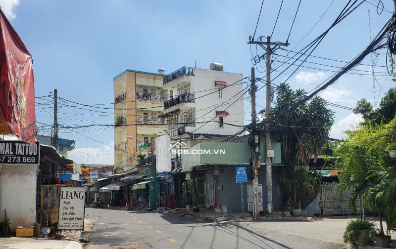 CẦN BÁN MẶT TIỀN KINH DOANH ĐƯỜNG 385, LÊ VĂN VIỆT, GIÁ 3,x TỶ