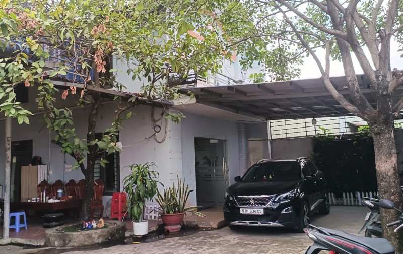 Cho thuê nhà xưởng sd 800m2 gần chợ Vườn Lài Quận 12