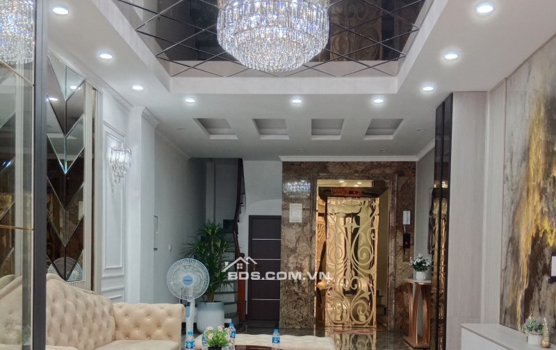 Nhà Đẹp, Thang Máy Võ Thị Sáu, Hai Bà Trưng 40m, 7 tầng, mt4m, giá 17.8 tỷ