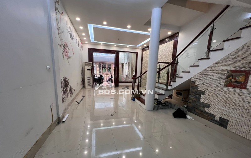 Nhà Đẹp Phân Lô, Ô TÔ Chạy Vòng Quanh, Phố Vọng, Hai Bà Trưng 80m, 5 tầng, mt 5m, giá 31.5 tỷ.