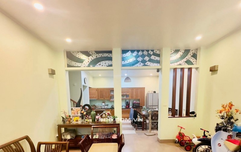 Nhà Đẹp Ô TÔ Chạy Vòng Quanh Lạc Trung, Hai Bà Trưng 87m, 4 tầng, mt 8m, giá 28.7 tỷ