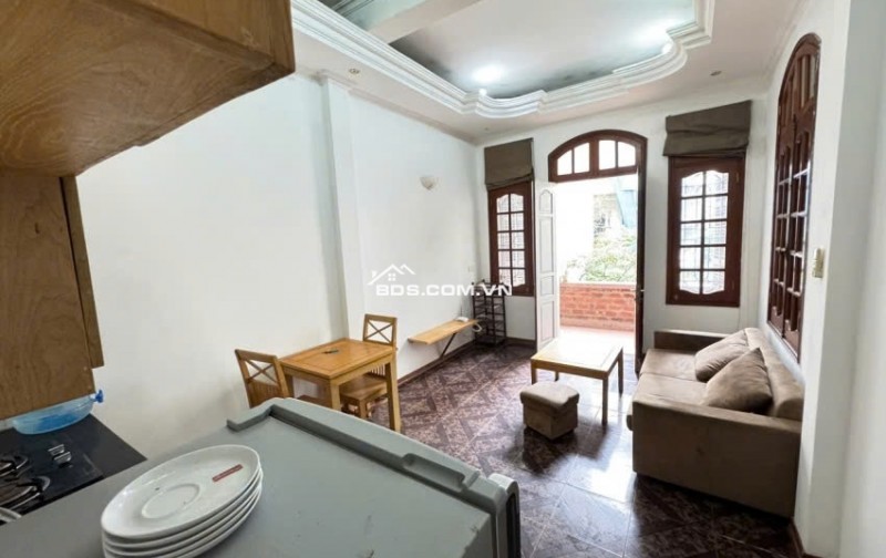 Cho thuê Căn CCMN tại Ngõ 105 Thụy Khuê Tây Hồ. Ban công View cực thoáng. Chỉ 7tr