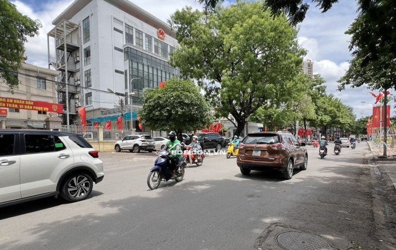 Bán Nhà Phố Kim Giang, Thanh Xuân - Gần Phố - 3 gác Tránh - 33m, 5Tầng. Nhỉnh 7 Tỷ.