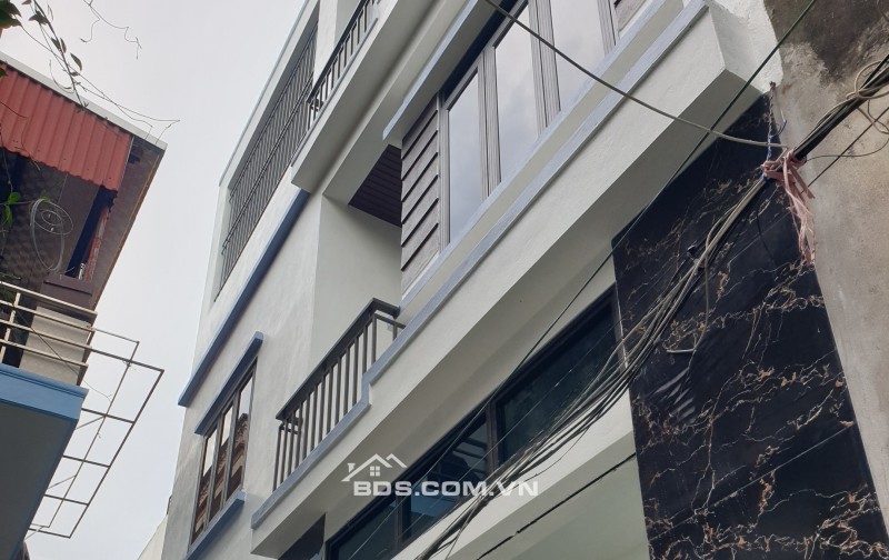 BÁN NHÀ ĐẸP 2.48 TỶ 3 TẦNG 52M2 ( TÂY NAM ) NGÕ PHÙ NGHĨA