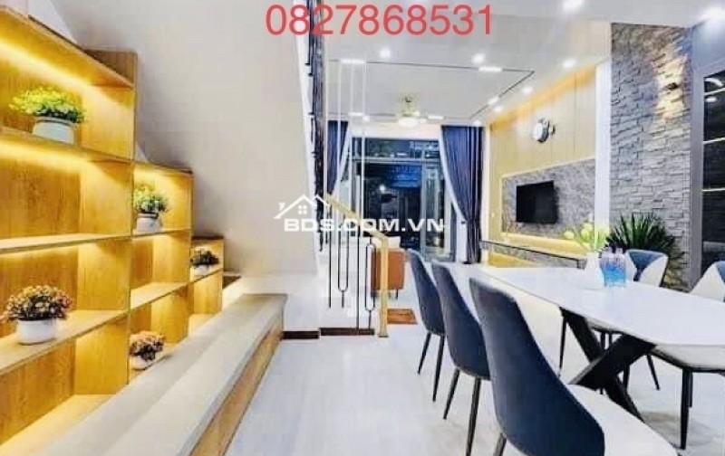 SIÊU PHẨM Ô TÔ - KD - NHÀ ĐẸP- 40M2 -5T – 10.3 TỶ CẦU GIẤY