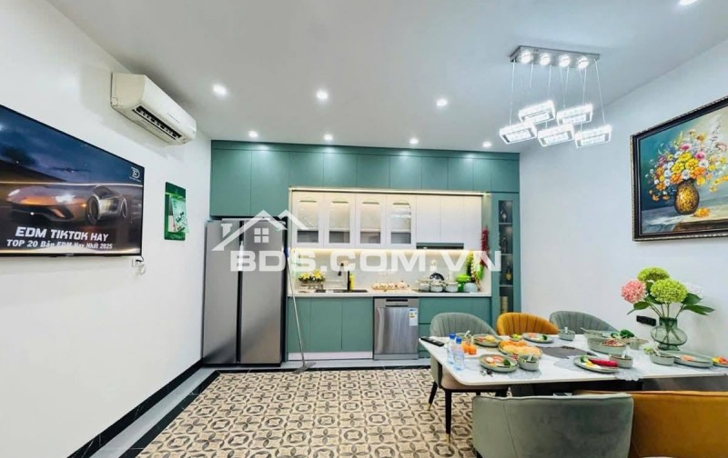 Nhà Đẹp Ở Luôn Minh Khai, Hai Bà Trưng 45m, 4 tầng, giá 9.2 tỷ.