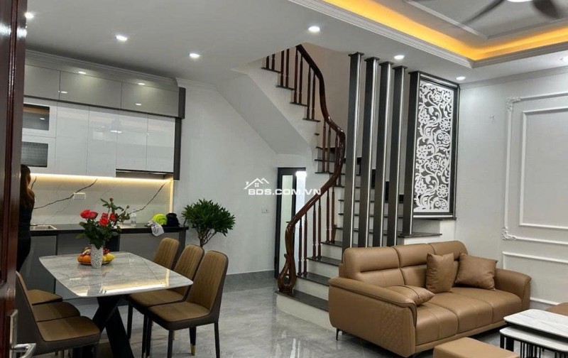 Hiếm ! Nhỉnh 8 Tỷ - Gần Phố - 2 Thoáng - full Nội Thất - Khương Đình, Thanh Xuân.