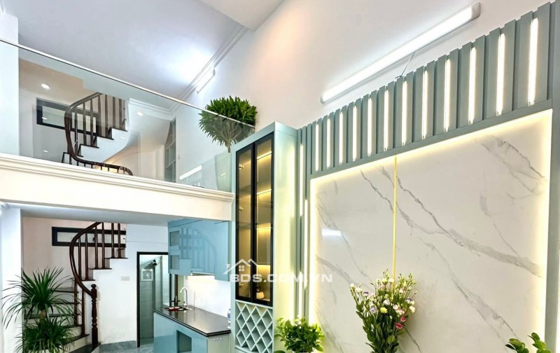 Nhà Đẹp Ở Luôn Định Công Thượng, Hoàng Mai 22m, 4 tầng, mt 3m, giá 4.45 tỷ.