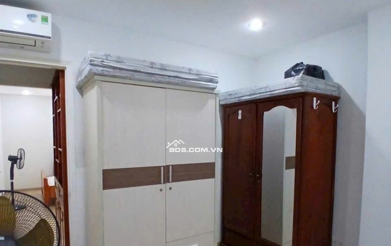 Chung cư Âu Cơ Tower, Âu Cơ, TP: 85m2, 2p ngủ rộng, ban công, 10tr5/th.