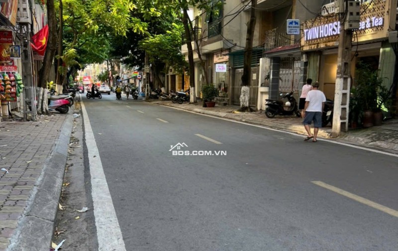 Một Nhà Ra Phố - Hàng Xóm Ngã Tư Sở - Lô Góc - Thang Máy - 42m, 6 Tầng - Nhỉnh 11 Tỷ.
