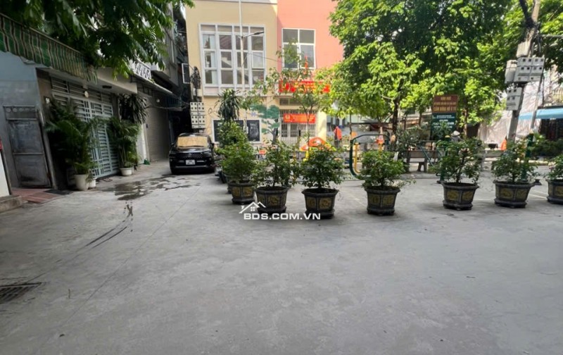 Siêu Phẩm Thanh Xuân - Gần Phố - Oto - Kinh Doanh - Full Nội Thất - Nhỉnh 8 Tỷ.