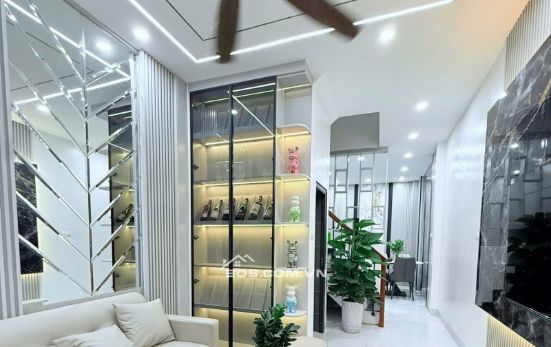Nhà Đẹp, Ngõ Hoà Bình 7, Hai Bà Trưng 40m, 4 tầng, mt 3.3m, giá 9.5 tỷ