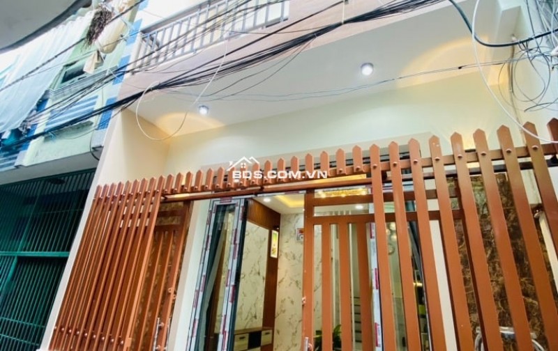 SIÊU PHẨM NHÀ MỚI VÀO Ở NGAY -  3 TẦNG 4 PN - NGAY GẦN CẦU SỐ 3