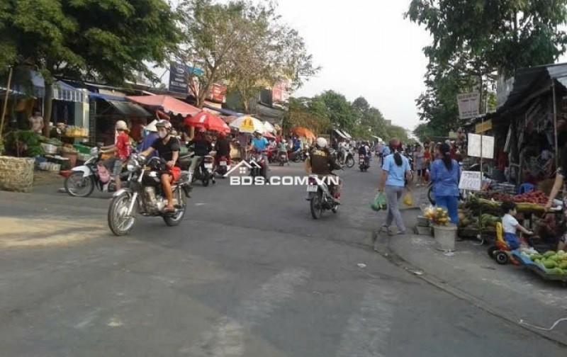 BÁN NHANH 320M2 ĐẤT ĐƯỜNG THÔNG NGAY KCN, SÁT CHỢ ĐÔNG DÂN. GIÁ 190TR