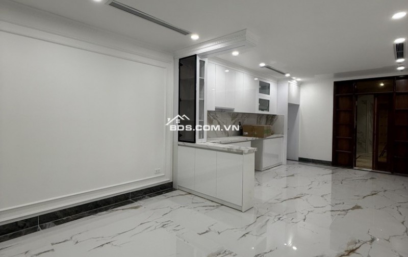 Phân Lô CẦU GIẤY - Ở SƯỚNG - Ô TÔ - THANG MÁY 60m2