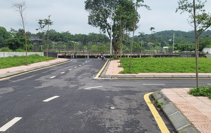 Cần bán nhanh lô đất 100m tại hòa lạc