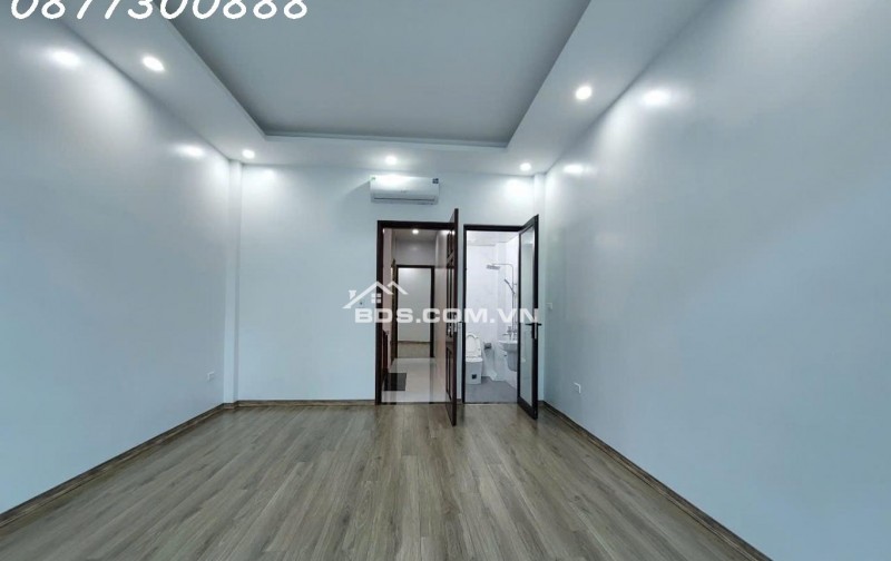 NHÀ LA KHÊ 7 TỶ 45M, NGÕ THÔNG, OTO, THANG MÁY NHẬP KHẨU