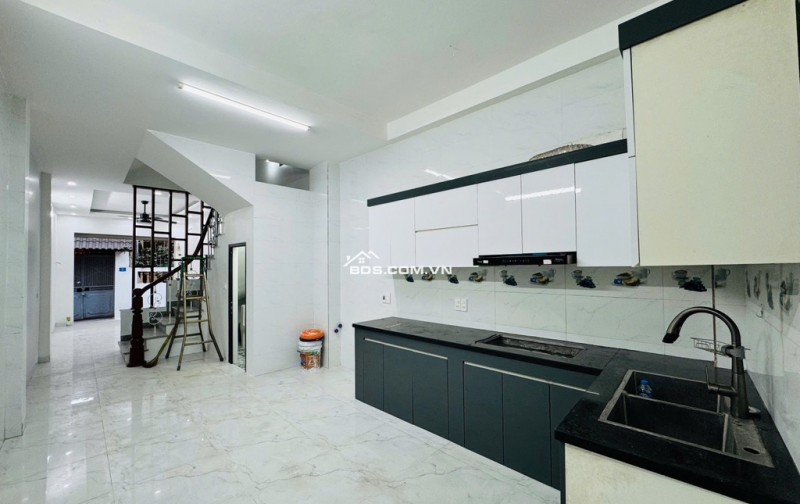  BÁN NHÀ ĐẸP – VỊ TRÍ ĐẮC ĐỊA – SỔ NỞ HẬU – GIÁ TỐT