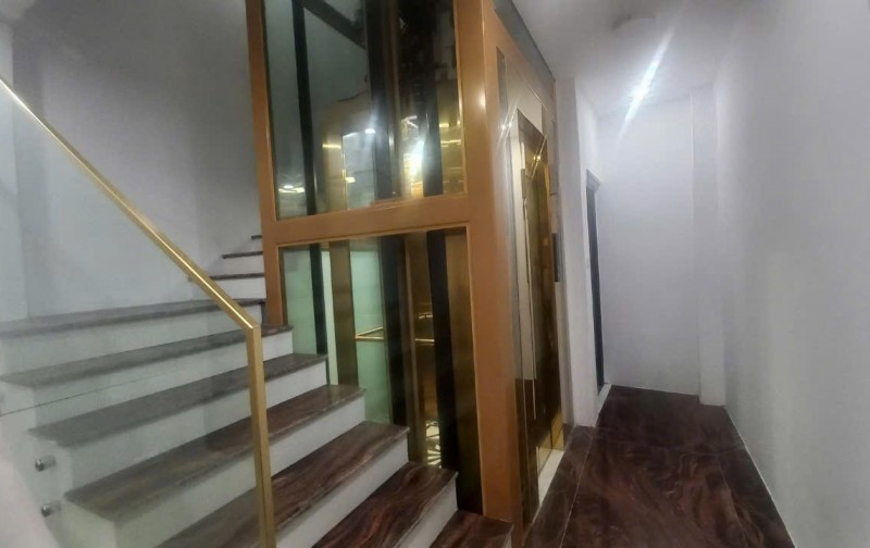 Bán nhà riêng tại Xuân Đỉnh, 14,8 tỷ, 50m2, 5PN, 6WC, giá ưu đãi
