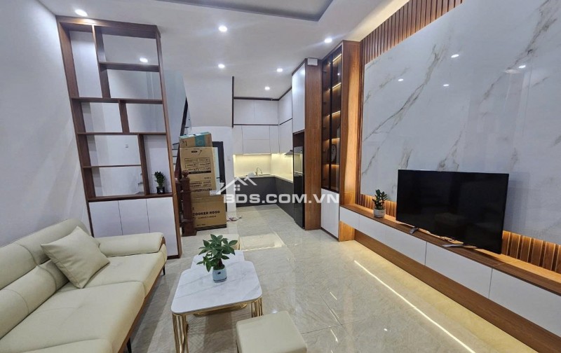 Bán Nhà Định Công Thượng, Hoàng Mai - Gần Phố - Full Nội Thất - 38m, 5Tầng. Nhỉnh 7 Tỷ.