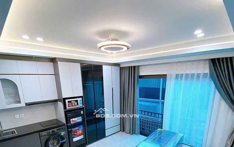 Nhà Đẹp Dòng Tiền, Đường Hoàng Mai 50m, 7 tầng, mt 4.3m, giá 14.8 tỷ.