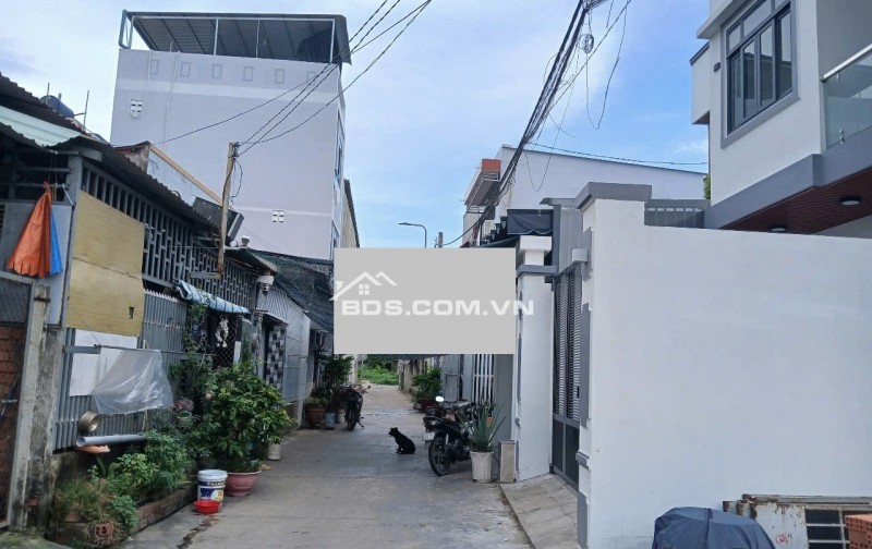 Bán đất tặng nhà đường Trần Ngọc Giải, xe 16 chỗ vào thẳng 50 mét. P6, TP Mỹ Tho