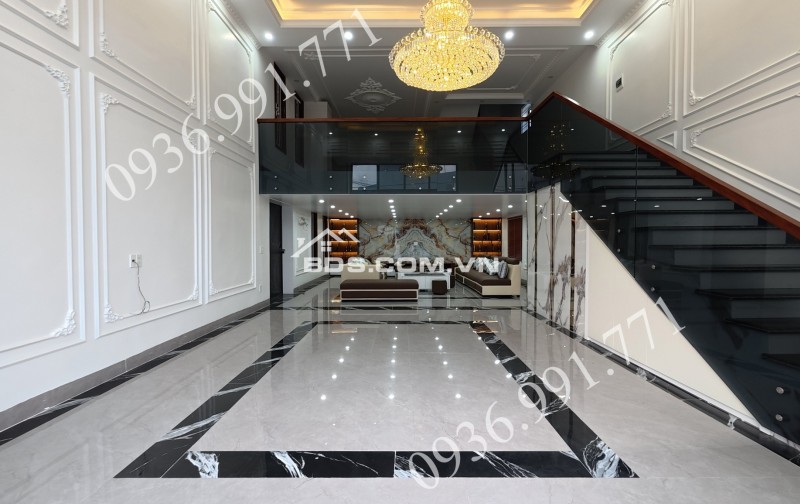 BÁN BIỆT THỰ MẶT ĐƯỜNG Q.ĐỒ SƠN GIÁ CHỈ 6.9 TỶ S = 420M2 SỬ DỤNG